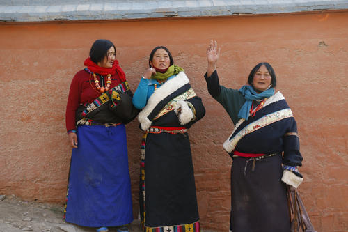 costume for amdo tibetan