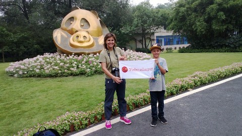 Chengdu Panda Base Volunteer - WindhorseTour clients