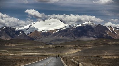 from durma to dahongliutan on the highway tibet-xinjiang
