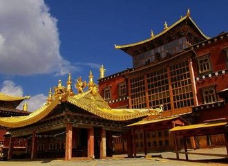 Ganden Sumtseling Monastery Shangri-la 01