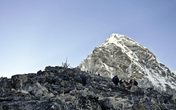 Snow-capped peaks on EBC trek Nepal