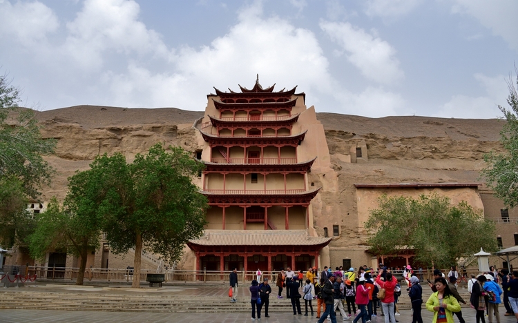Tour the Dunhuang Mogao Grotto Caves