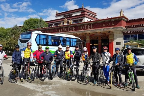 Cycling group in Gyantse