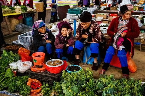 yuanyang-local-hani-market